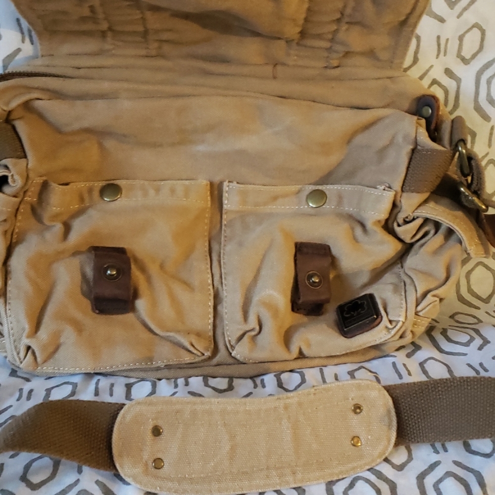 Purse - Picture 2 of 3